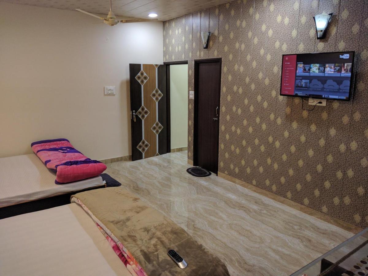 Mye Home Stay - Near Golden Temple Амрітсар Екстер'єр фото